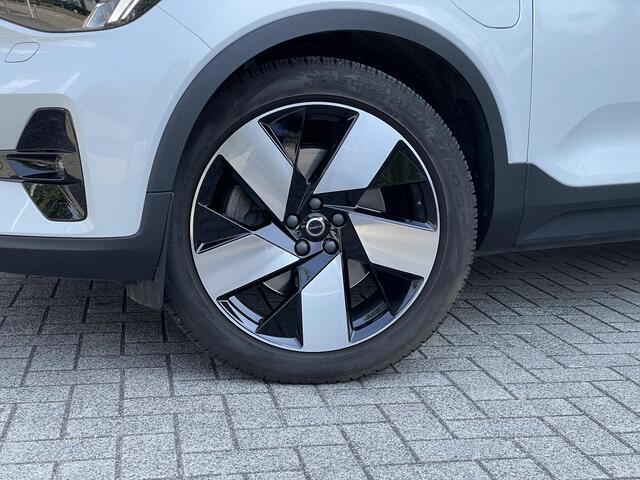 Volvo XC40 1.5 T5 Plug-in hybrid Ultimate Dark | Vos Geleverd & Onderhouden|