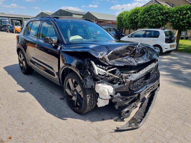 Volvo XC40 2.0 B3 Ult. Dark