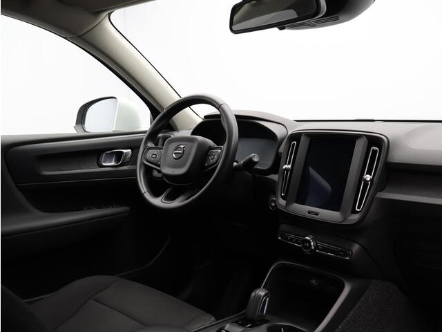 Volvo XC40 T3 Automaat / Trekhaak / Park assist v+a+camera / Stoel+voorruitverwarming
