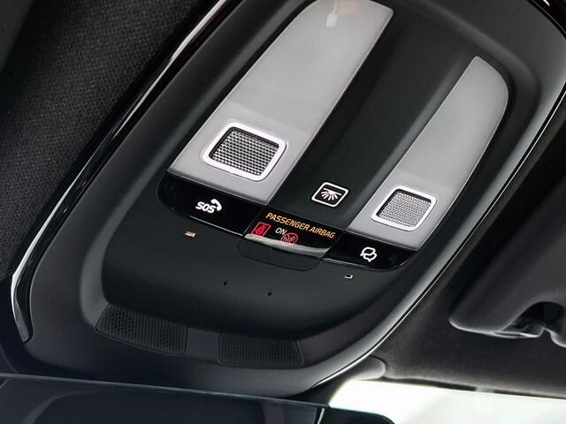 Volvo XC40 2.0 B4 Plus Dark | Trekhaak | Elektrische stoelverstelling | Har