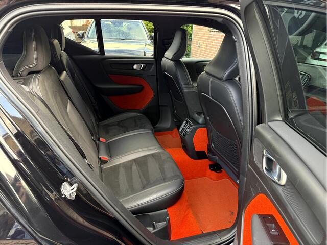 Volvo XC40 Recharge P8 AWD R-Design Panoramadak, Camera, 19'Lmv