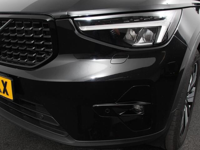 Volvo XC40 1.5 T5 Plug-in hybrid Ultimate Dark Volvo XC40 1.5 T5 Recharge Ultimate Dark MY 2023 PHEV | Electrisch Glazen Panorama dak | Navigatie | Dab | Led | Adaptive Cruise Control | Camera | Parkeer sensoren