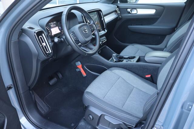 Volvo XC40 1.5 T5 Recharge R-Design Expression - NL- Auto!! Camera I Adap Cruise I Stoelverw