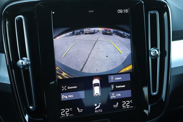 Volvo XC40 1.5 T5 Recharge R-Design Expression - NL- Auto!! Camera I Adap Cruise I Stoelverw