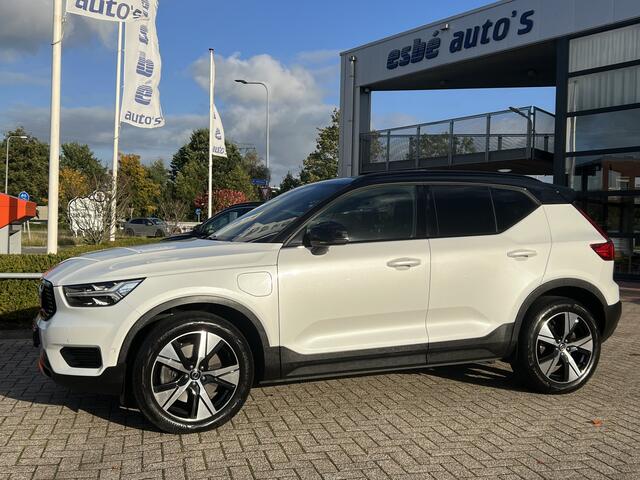 Volvo XC40 1.5 T5 Recharge 262 pk R-Design Navigatie Panoramadak Pilot Asist ACC 360 Camera Harman Kardon Elek Stoel Dab Stoel + Stuur verwarming Extra Getint Glas Wit Metallic ! Plug In Hybride