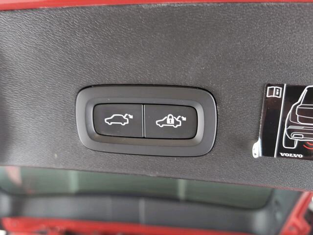 Volvo XC40 1.5 T4 Recharge R-Design H-LEER | 360° CAM | PILOT + ACC | LMV