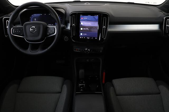 Volvo XC40 B4 (M-HYBRID) PLUS DARK -CAMERA|ADAP.CRUISE|VERW.VOORRUIT|TREKHAAK|HARMAN/KARDON|19"