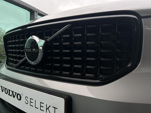 Volvo XC40 2.0 B4 Plus Dark Automaat, Premium sound Harman-Kardon, Blis, Adaptive cruise Control, Verwarmde stoelen + Stuur, Parkeer camera, Trekhaak semi Elektrisch.