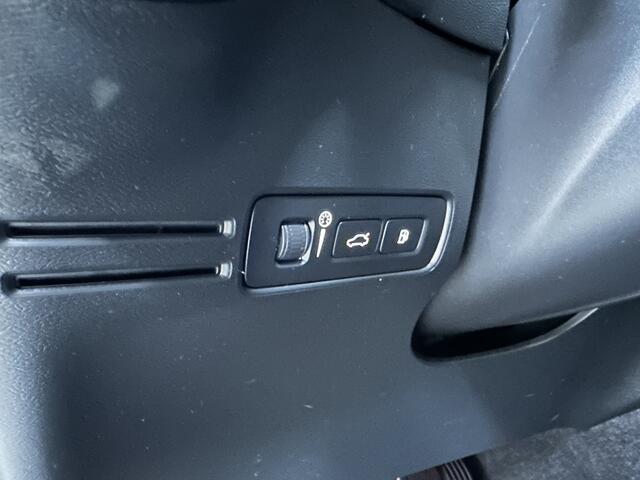 Volvo XC40 1.5 T5 Recharge Inscription Expression | LED | Camera | Navi |
