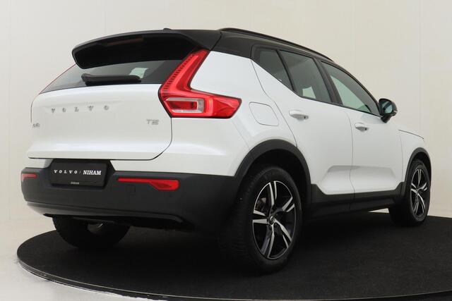 Volvo XC40 T2 AUT. R-DESIGN -360°CAM|KEYLESS|ADAP.CRUISE|CLIMATE