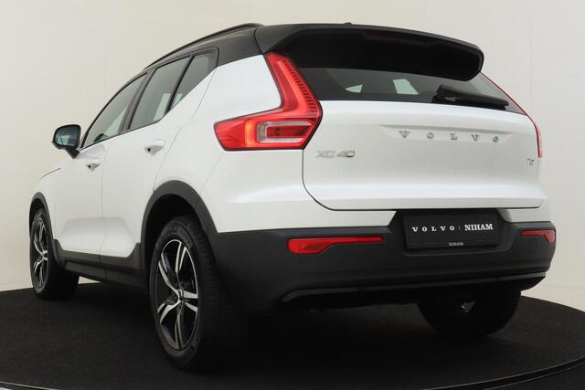 Volvo XC40 T2 AUT. R-DESIGN -360°CAM|KEYLESS|ADAP.CRUISE|CLIMATE