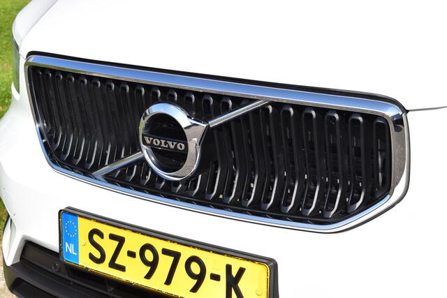 Volvo XC40 T3 156PK Trekhaak | PDC voor/achter | 18" LMV | LED