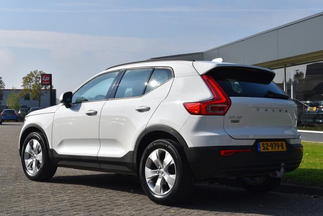 Volvo XC40 T3 156PK Trekhaak | PDC voor/achter | 18" LMV | LED