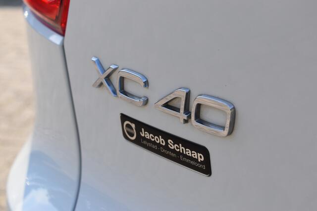 Volvo XC40 T3 156PK Trekhaak | PDC voor/achter | 18" LMV | LED