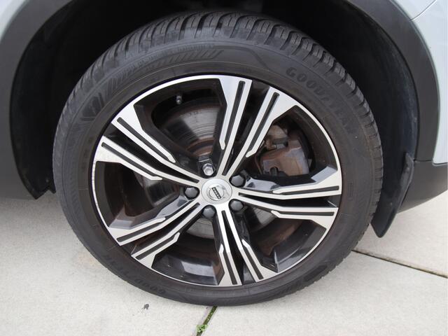 Volvo XC40 1.5 T4 Recharge Inscription Camera/Carplay, Leder, 4x stoel&stuur verwarming Aanbieding!