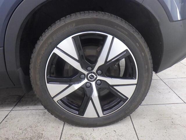 Volvo XC40 Recharge Twin Pro | Blis | Adaptieve cruise controle | Memory stoelen | Panorama/Schuifdak | Harman/Kardon | 360º Camera | Leder/Alcantara | LED |Google | Keyless Entry |