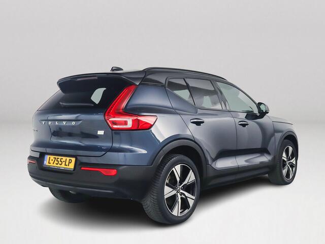 Volvo XC40 Recharge Twin Pro | Panormadak | 360° camera | Harman Kardon | Stoel- en Stuurverwarming | Trekhaak