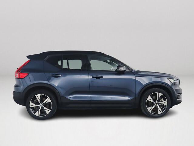 Volvo XC40 Recharge Twin Pro | Panormadak | 360° camera | Harman Kardon | Stoel- en Stuurverwarming | Trekhaak