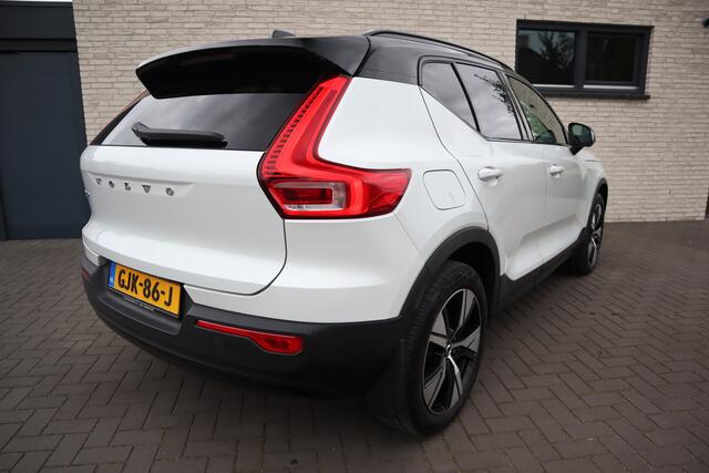 Volvo XC40 1.5 T5 Recharge R-Design 262 PK. Panoramadak Leder 360°Camera Trekhaak Harman/Kardon Etc. Etc.