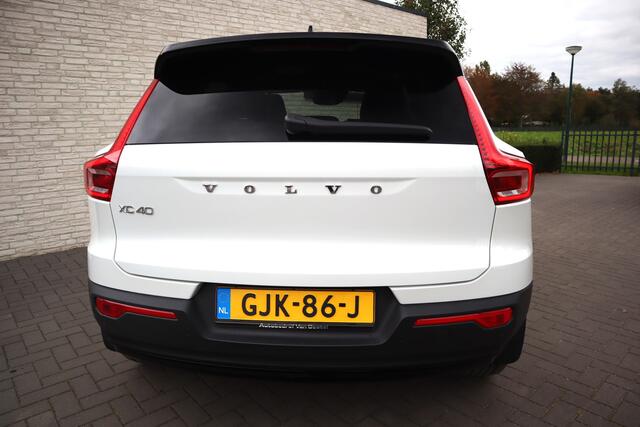 Volvo XC40 1.5 T5 Recharge R-Design 262 PK. Panoramadak Leder 360°Camera Trekhaak Harman/Kardon Etc. Etc.