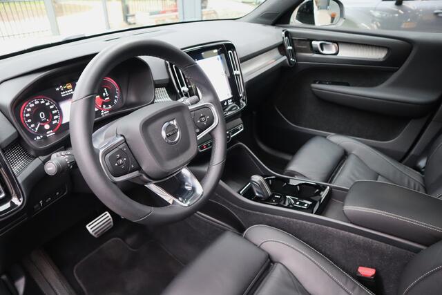 Volvo XC40 1.5 T5 Recharge R-Design 262 PK. Panoramadak Leder 360°Camera Trekhaak Harman/Kardon Etc. Etc.