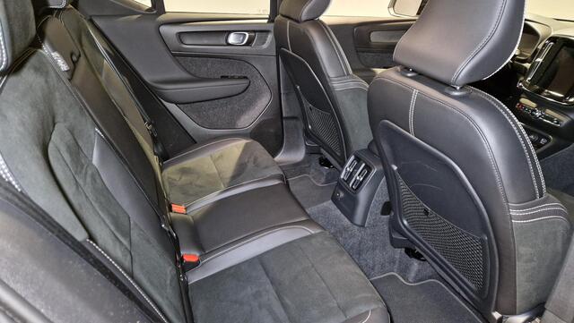 Volvo XC40 1.5 T5 Recharge R-Design | Navigatie | Apple Carplay/Android Auto |