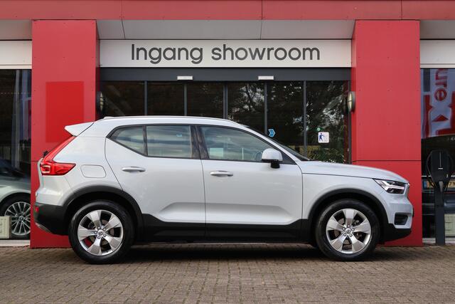 Volvo XC40 1.5 T2 Momentum Business | Origineel NL | Dealer Onderhouden | Camera | Trekhaak | ACC | Navigatie |