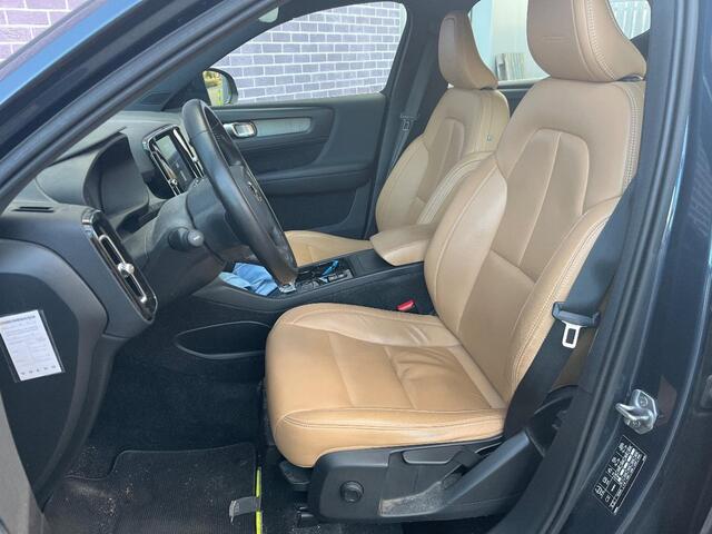 Volvo XC40 2.0 T4 Inscription | Trekhaak | 360° camera | Adaptieve cruise control | Stoel/stuur verwarming | Blis | Keyless entry | Dealer onderhouden |