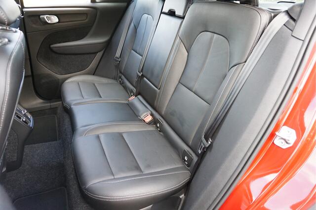 Volvo XC40 2.0 D3 Momentum Automaat Leder Parking-climate