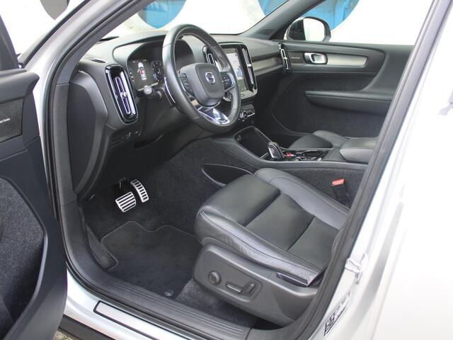 Volvo XC40 2.0 T5 AWD R-Design Intro Edition | GLAZEN DAK |