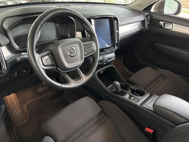 Volvo XC40 1.5 T3 Business Pro Automaat, Driver assist, BLIS, Adaptive cruise, Trekhaak semi elektrisch inklapbaar, Stoelverwarming, Stuurverwarming, Noodreservewiel, Parkeercamera achter