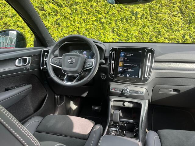 Volvo XC40 T5 Recharge Plus Dark | Harman/Kardon | 360 camera | Stoel & Stuur Verwarming |