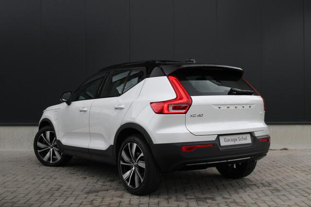 Volvo XC40 1.5 T5 Recharge R-Design - Trekhaak wegklapbaar - Pano - Stoel/Stuurverwarming - H&K - Pilot Assist - 360 Camera - Rijklaar