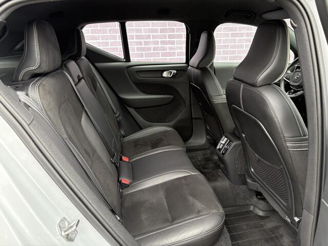 Volvo XC40 Recharge P8 AWD R-Design | Memory | Camera | Warmte Pomp | Stoel + Stuur verwarming |