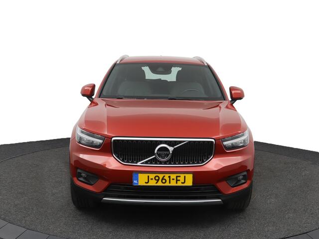Volvo XC40 1.5 T3 Business Pro | Trekhaak | 360 graden camera | Navigatie | Stoel/stuur verwarming