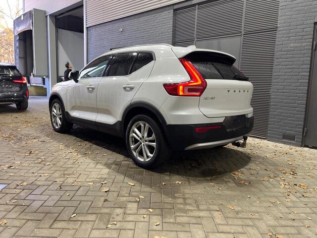 Volvo XC40 T5 Plug-in hybrid Plus Bright | ACC | Trekhaak | BLIS | Camera | Stoelverwarming | Keyless
