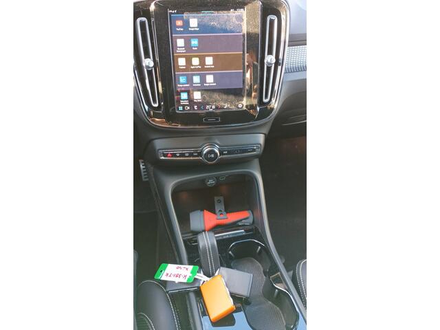 Volvo XC40 Recharge P8 AWD R-Design (408 PK) 1e-Eig. & Keurig-Onderh. BOVAG-Garantie. NL-Auto.