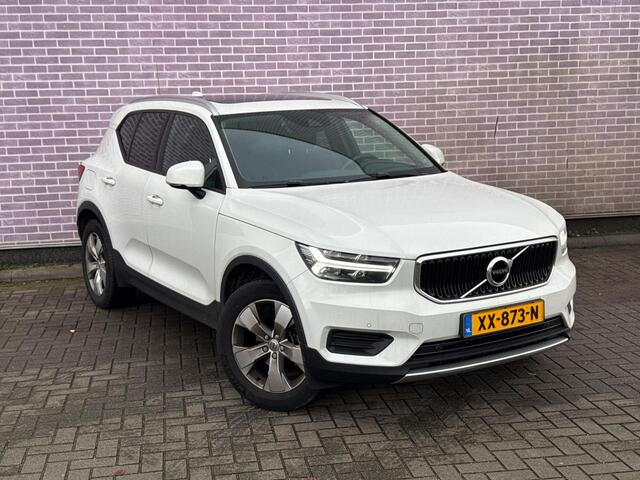 Volvo XC40 1.5 T3 Momentum | Panoramadak | Stoel- en stuurverwarming | Navigatie | Standkachel | Dode hoek detectie BLIS | Actieve LED koplampen | Achteruitrijcamera | Parkeersensoren voor + achter | Elektrische achterklep |