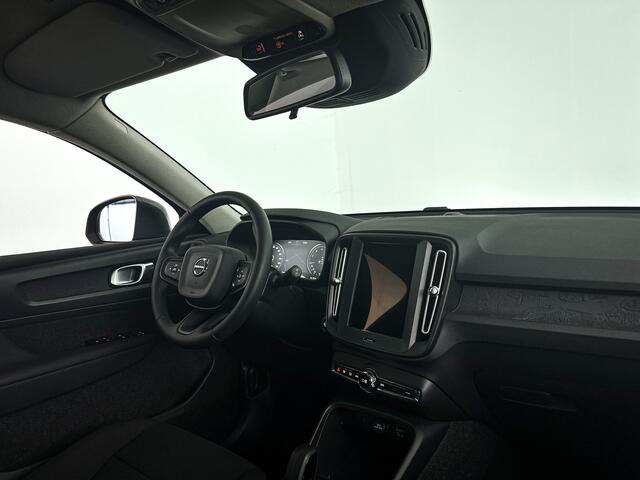 Volvo XC40 T2 Momentum Core | Parkeercamera | Cruise Control | Navigatie | Trekhaak