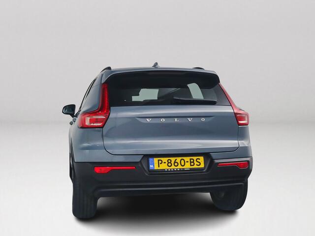Volvo XC40 T2 Momentum Core | Parkeercamera | Cruise Control | Navigatie | Trekhaak
