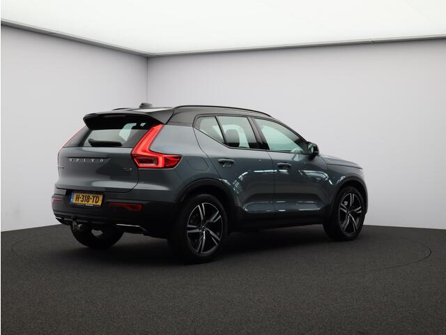 Volvo XC40 2.0 T4 R-Design / Trekhaak / Adapt. cruise / Keyless / Stoelverwarming / Parkeercamera v+a