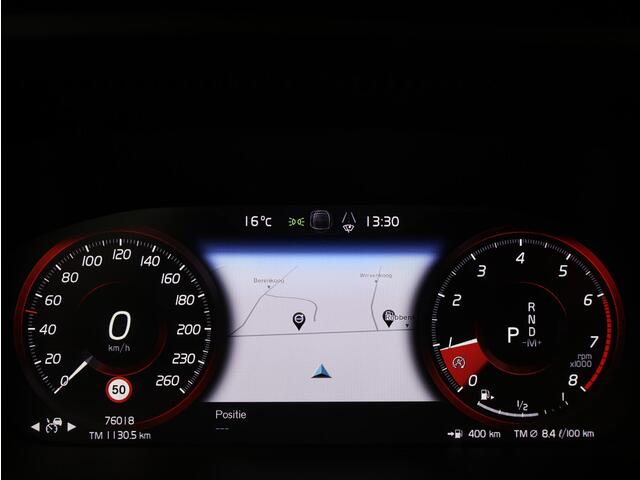 Volvo XC40 2.0 T4 R-Design / Trekhaak / Adapt. cruise / Keyless / Stoelverwarming / Parkeercamera v+a