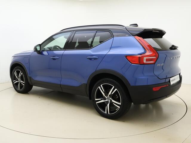Volvo XC40 T4 211pk Recharge R-Design / Elektrisch verstelbare stoelen / Trekhaak / Nubuck / Harman en Kardon audio