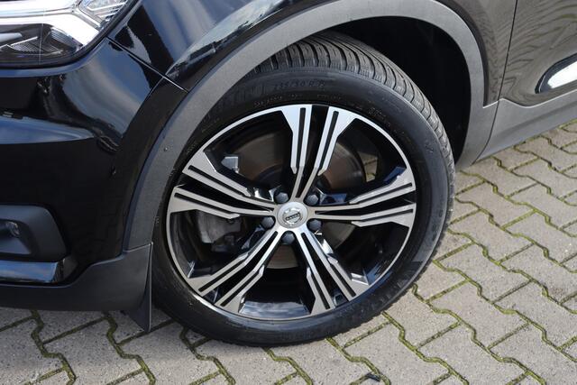 Volvo XC40 1.5 T4 Recharge Inscription | Camera | Leder | 19 Inch |