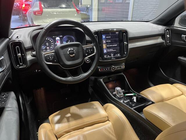 Volvo XC40 T5 Recharge Inscription | Panoramadak | Stoel+stuurverwarming | Trekhaak | Camera | Stoel+Stuurverwarming