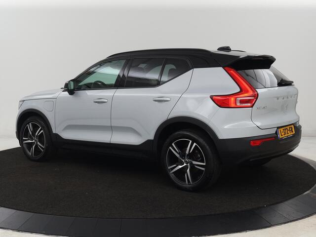 Volvo XC40 1.5 T4 Recharge R Design | Adaptive cruise | Harman/Kardon | Carplay | Navigatie | Keyless | Full LED | Verwarmde voorruit | Parkeerhulp | PHEV | Plug In