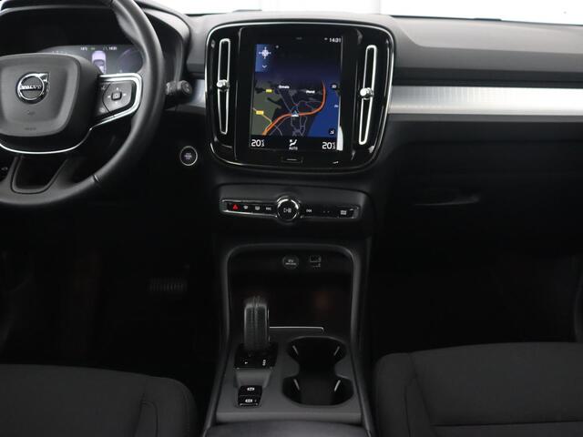 Volvo XC40 1.5 T4 Recharge R Design | Adaptive cruise | Harman/Kardon | Carplay | Navigatie | Keyless | Full LED | Verwarmde voorruit | Parkeerhulp | PHEV | Plug In