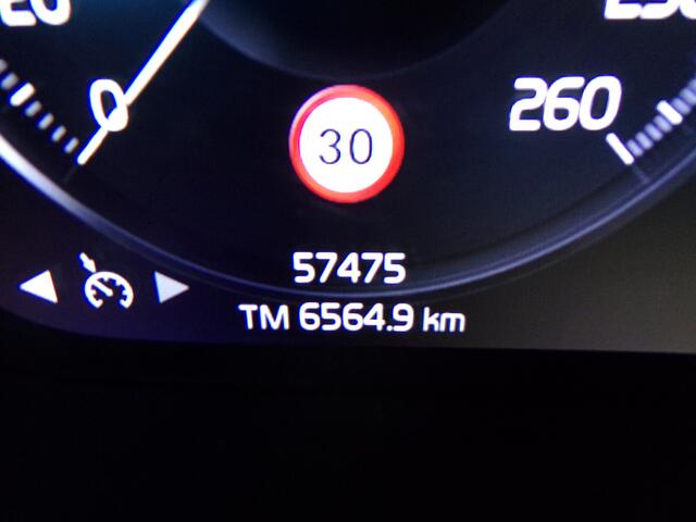 Volvo XC40 2.0 T4 Momentum Camera Leer Trekhaak NAP Nieuwstaat!!!