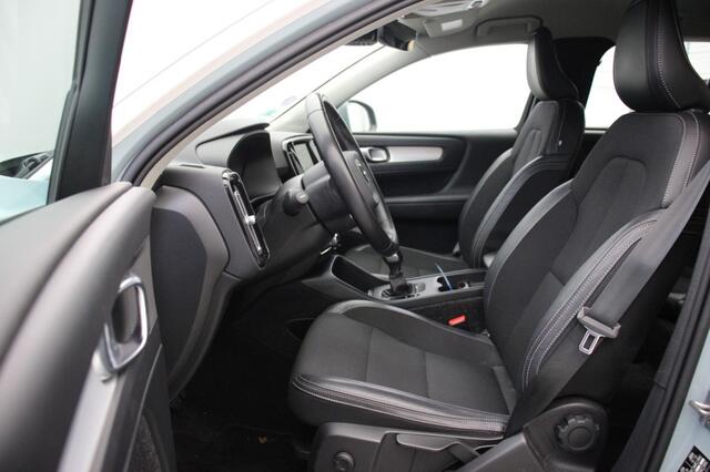 Volvo XC40 1.5 T3 Momentum - Navi, Camera, Cruise, Half Leer, Trekhaak