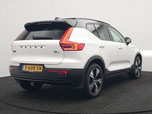 Volvo XC40 T5 Recharge R-Design Polestar Engineered Plug In Hybrid PHEV | Trekhaak Af Fabriek | Panodak | Adaptive Cruise | Camera | Harman / Kardon | Alcantara Sportstoelen & Stuur Verwarmd | Apple Carplay | 19"L.M | Navigatie | DAB |